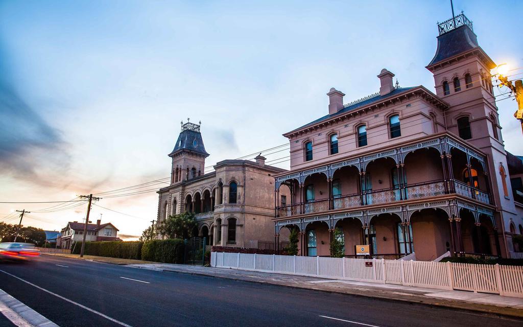 Point Lonsdale Holiday Apartments (Adults Only) Queenscliff Bagian luar foto