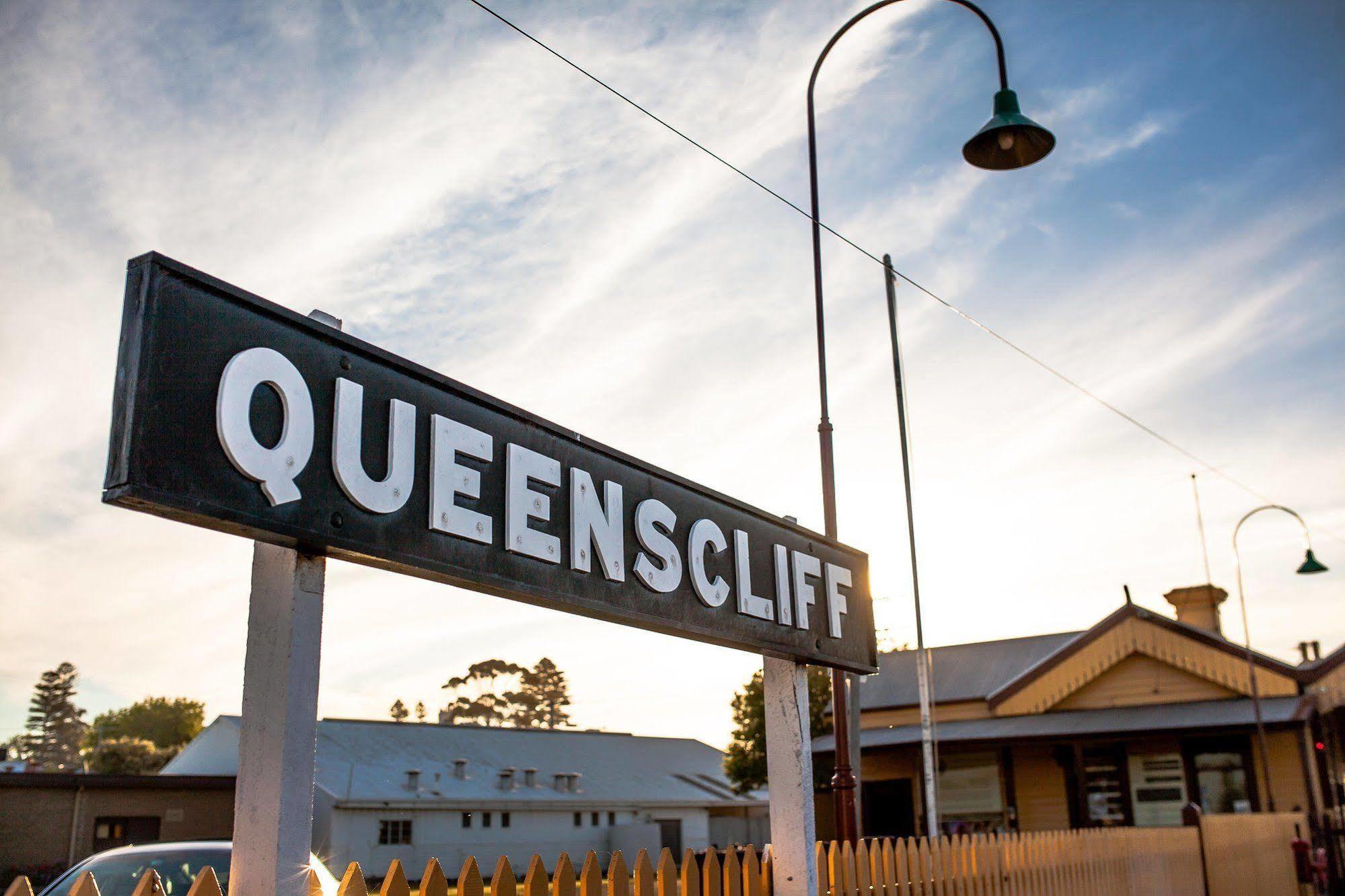 Point Lonsdale Holiday Apartments (Adults Only) Queenscliff Bagian luar foto