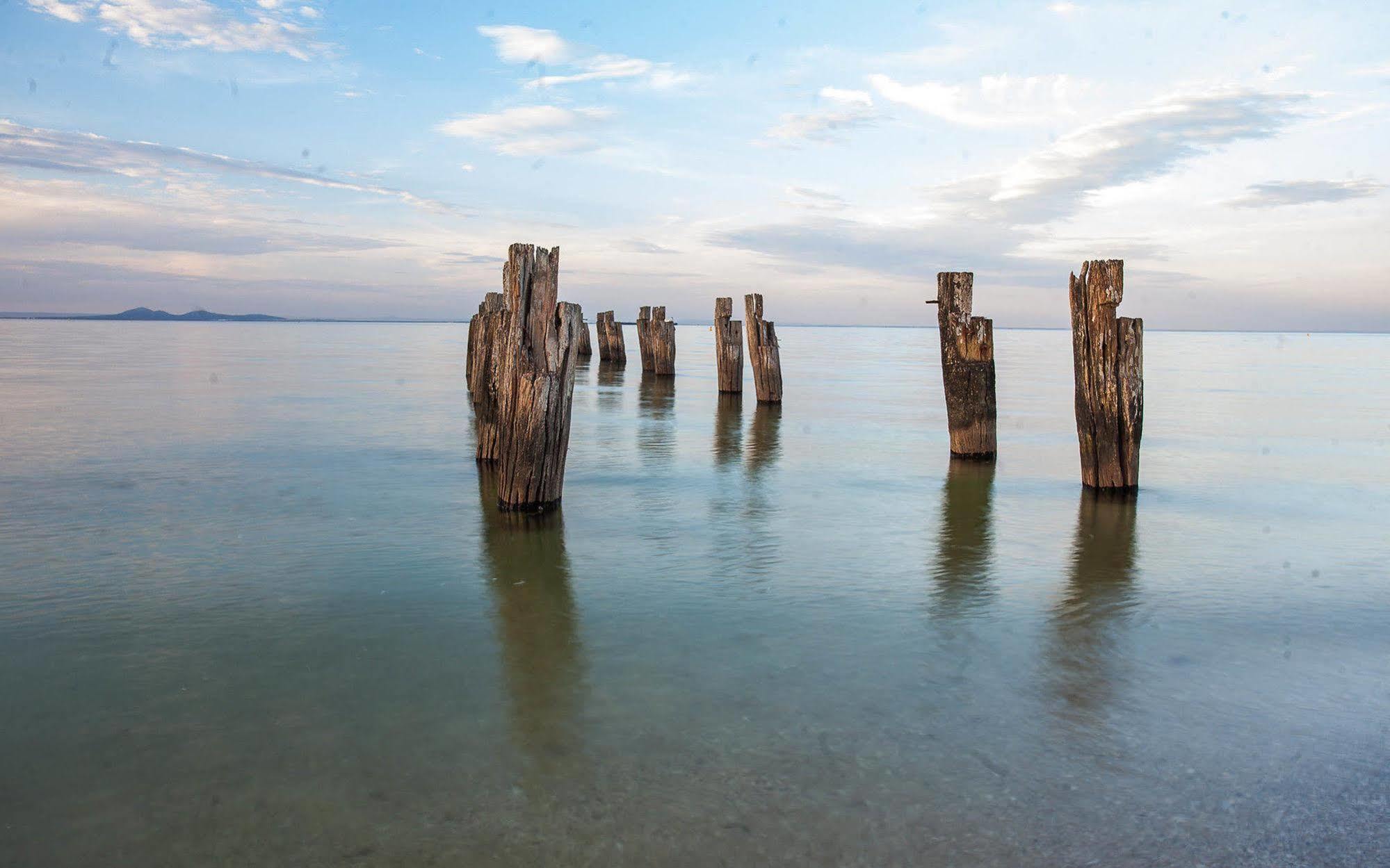 Point Lonsdale Holiday Apartments (Adults Only) Queenscliff Bagian luar foto
